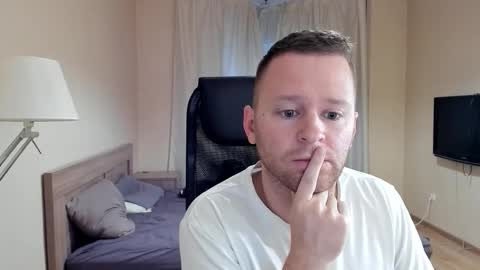 Snapshot of michael_birkin chatting on 10.04.25 Michael Birkin online show from 10.04.25