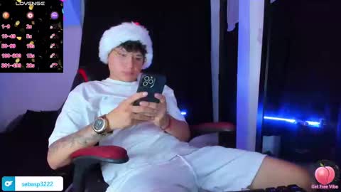 michael independent model  online show from 12.11.24