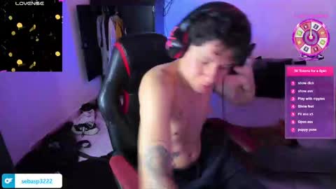 michael independent model  online show from 02.14.25