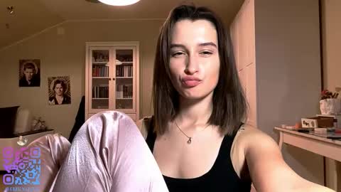 Snapshot of michael_pors chatting on 11.11.25 Emily online show from 11.11.25