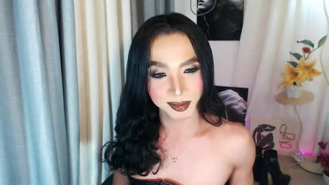 Snapshot of michaelagoddess chatting on 05.27.26 michaelagoddess online show from 05.27.26