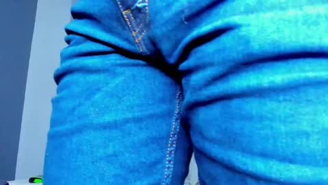 MichaelConnor  online show from 01.12.25