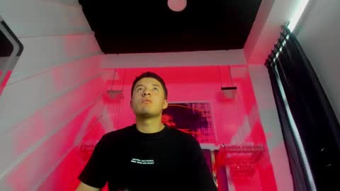 MichaelConnor  online show from 01.31.25