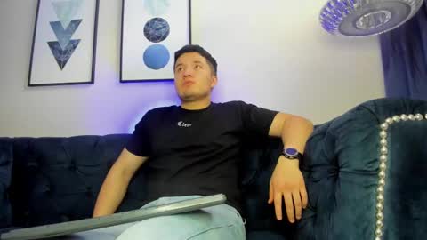 MichaelConnor  online show from 02.18.25