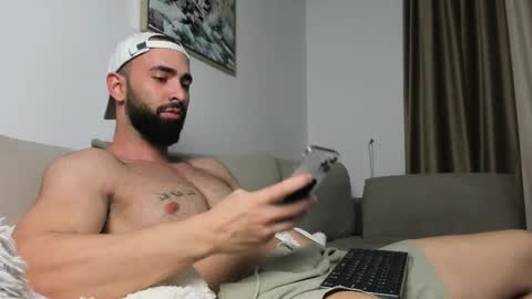 Snapshot of michaelevansx chatting on 12.05.25 MichaelEvansx online show from 12.05.25