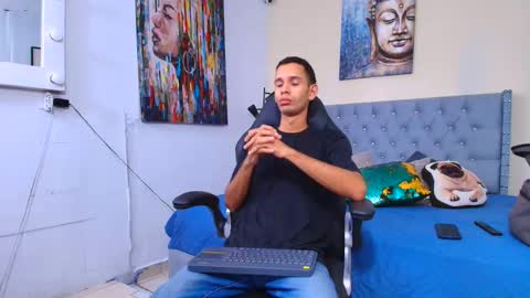 Snapshot of michaell_bellk_ chatting on 09.08.25 michaell_bellk_ online show from 09.08.25