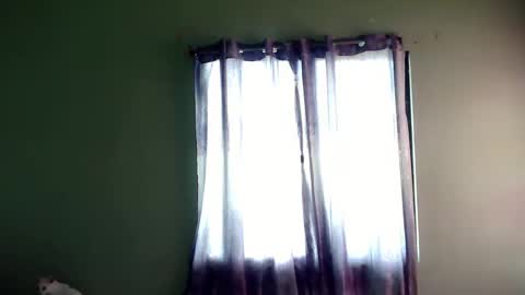 My name is Kel 18. 53 short and petite... online show from 03.01.25