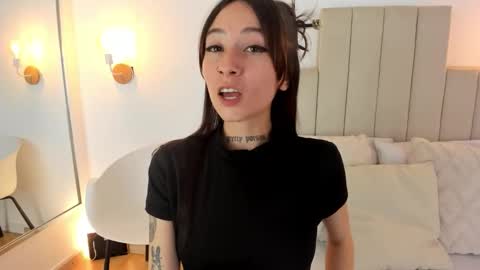 Michael Walkerr online show from 12.03.25