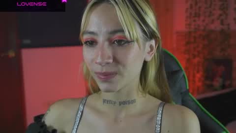 Snapshot of michaelwalkerr chatting on 02.18.26 Michael Walkerr online show from 02.18.26