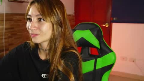 Snapshot of michaelwalkerr chatting on 03.19.26 Michael Walkerr online show from 03.19.26