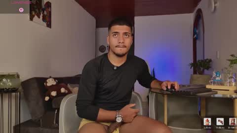 Snapshot of michel_g22 chatting on 01.18.26 michel g22 online show from 01.18.26