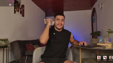 Snapshot of michel_g22 chatting on 01.19.26 michel g22 online show from 01.19.26