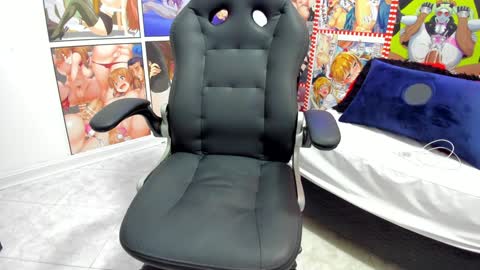 michel_lopez18 online show from 12.30.24