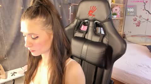 Snapshot of michel_momsen chatting on 12.05.25 Michel online show from 12.05.25