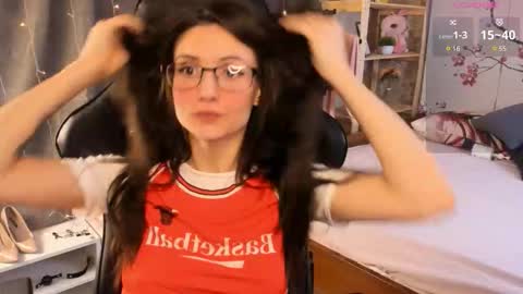 Snapshot of michel_momsen chatting on 12.22.25 Michel online show from 12.22.25