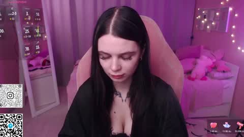 Snapshot of michela_fruet chatting on 04.19.26 Kate online show from 04.19.26