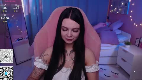 Snapshot of michela_fruet chatting on 04.29.26 Kate online show from 04.29.26
