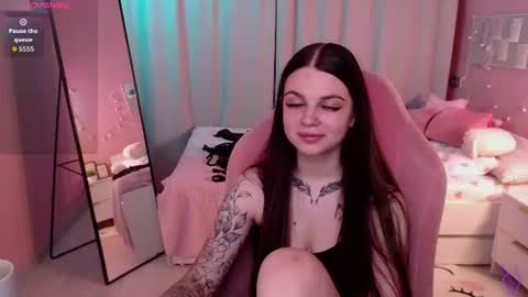 Snapshot of michela_fruet chatting on 07.18.26 Kate online show from 07.18.26