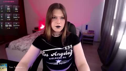 Snapshot of micheledoll chatting on 02.27.25 MicheleDoll online show from 02.27.25