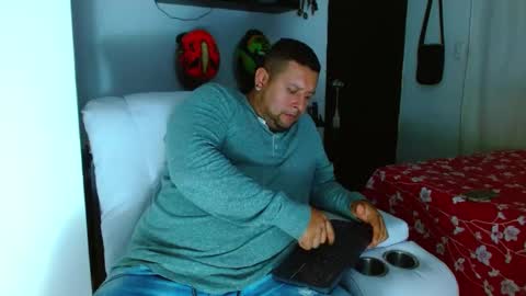 Snapshot of michell_myers chatting on 02.12.25 michell_myers online show from 02.12.25