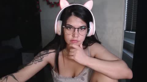 Snapshot of michellerossee chatting on 09.22.25 michellerossee online show from 09.22.25