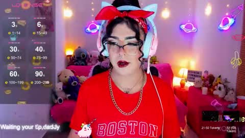   online show from 11.04.25