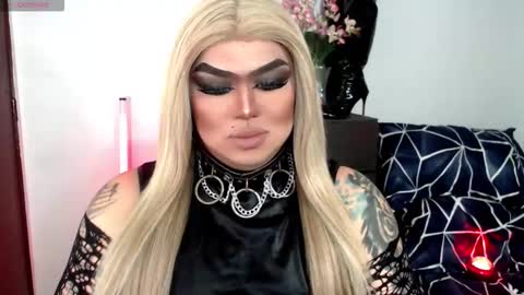 Snapshot of michellevixen921 chatting on 11.14.25 Michelle online show from 11.14.25