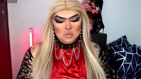 Snapshot of michellevixen921 chatting on 11.17.25 Michelle online show from 11.17.25