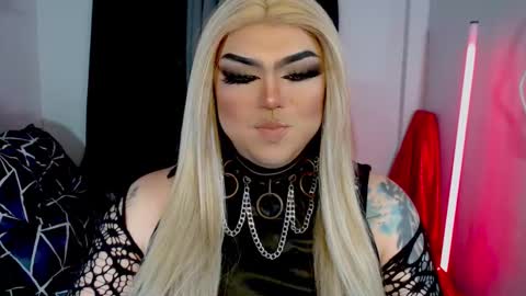 Snapshot of michellevixen921 chatting on 11.27.25 Michelle online show from 11.27.25