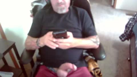 Snapshot of michigan_daddy chatting on 11.24.25 TattedInDetroit online show from 11.24.25