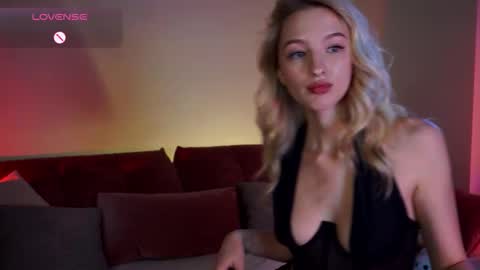 Snapshot of mickeydior chatting on 10.07.25 mickeydior online show from 10.07.25