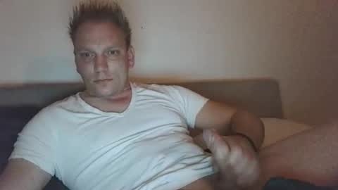 mickkxl online show from 12.03.24