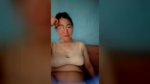 Snapshot of mickye00 chatting on 06.16.26 Miky online show from 06.16.26