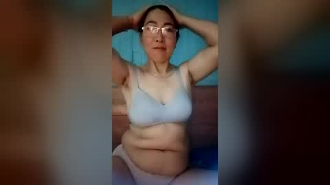 Snapshot of mickye00 chatting on 06.20.26 Miky online show from 06.20.26