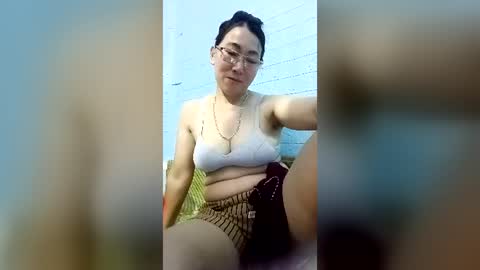 Snapshot of mickye00 chatting on 06.23.26 Miky online show from 06.23.26