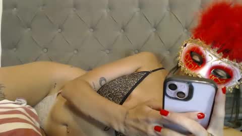 Snapshot of mickystrumia chatting on 02.08.26 mickystrumia online show from 02.08.26