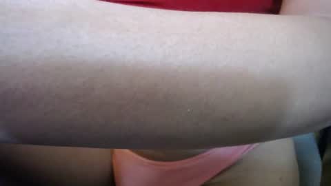 Snapshot of midnight_boner03 chatting on 11.05.25 selena online show from 11.05.25