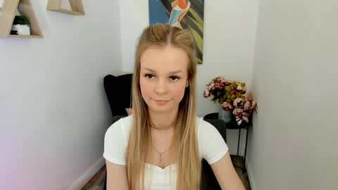 midnighteaura online show from 05.19.26