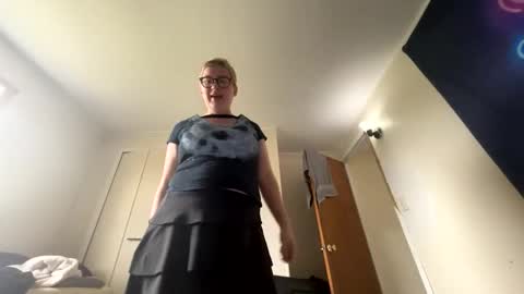 midnightmochi2 online show from 04.28.26