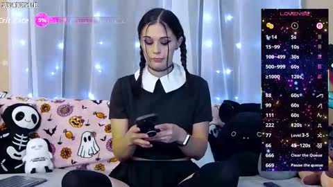 Snapshot of midnightpixie chatting on 10.01.25 Jenna Talia online show from 10.01.25