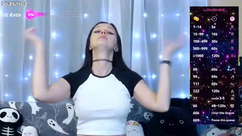 Snapshot of midnightpixie chatting on 11.11.25 Jenna Talia online show from 11.11.25