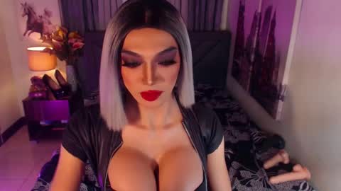 KATE online show from 01.19.25