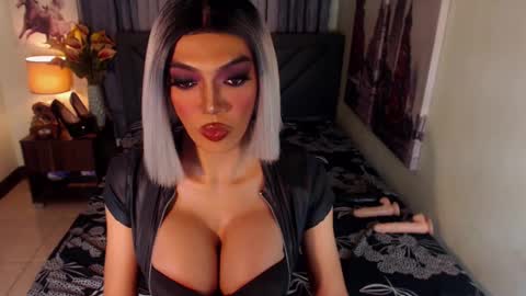 KATE online show from 01.22.25