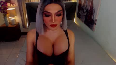 KATE online show from 10.05.25