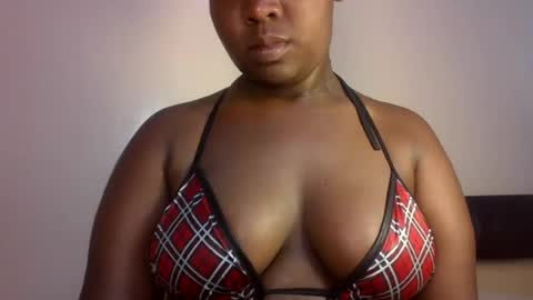 midnightt_curves online show from 06.15.26