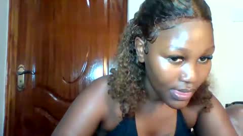 Snapshot of midnightt_tease chatting on 09.09.25 midnightt_tease online show from 09.09.25