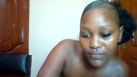 Snapshot of midnightt_tease chatting on 09.23.25 midnightt_tease online show from 09.23.25