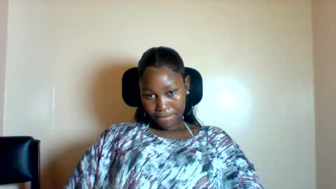 Snapshot of midnightt_tease chatting on 10.08.25 midnightt_tease online show from 10.08.25