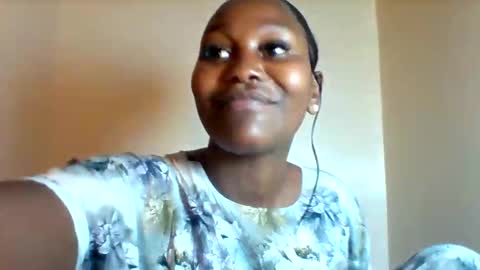 Snapshot of midnightt_tease chatting on 10.08.25 midnightt_tease online show from 10.08.25