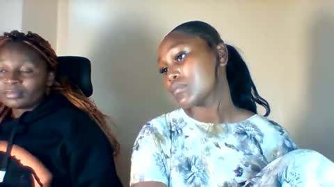 Snapshot of midnightt_tease chatting on 10.12.25 midnightt_tease online show from 10.12.25